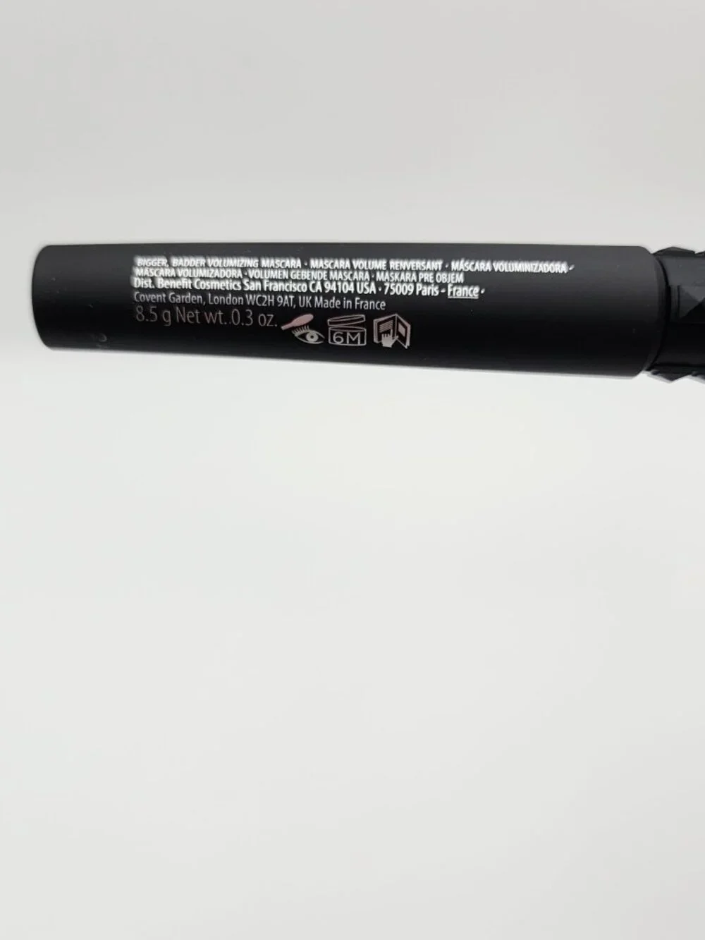 Benefit brand cosmeticsmodel